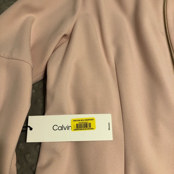 NWT Calvin Klein bell sleeve, back zip tailored, knee length dress - Picture 5 of 6